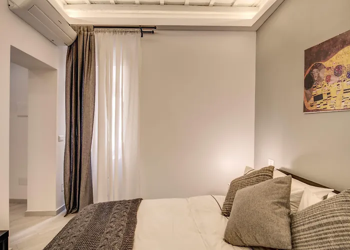 Dimore Costaguti 3* Roma